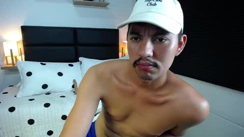 Alexx Leon online show from May 29, 9:58 pm