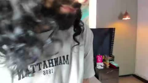 alexx_val online show from July 24, 9:44 pm