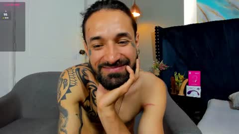 alexx_val online show from July 28, 9:03 pm