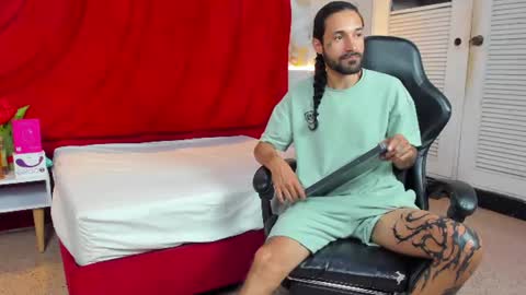 alexx_val online show from July 9, 8:23 pm
