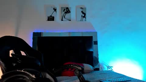 alexxus_smith online show from August 6, 6:03 pm