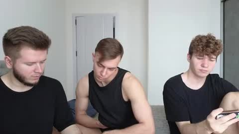 AlexDimaIgor online show from August 7, 8:21 am