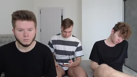 AlexDimaIgor online show from August 8, 8:32 am