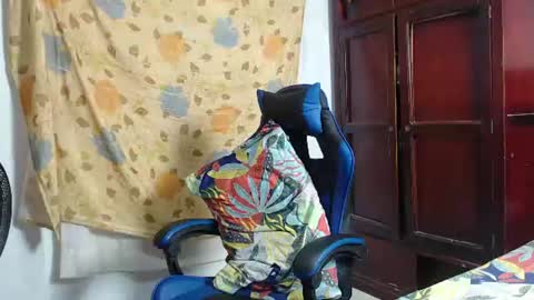 alice online show from July 10, 6:54 pm