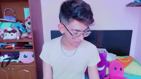 alicee_randyy online show from May 17, 7:54 pm