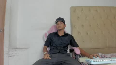 alpha_marcus online show from May 14, 8:34 am