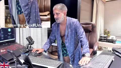 alpha_uk_boss online show from May 12, 5:32 pm