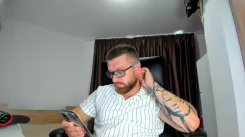 Alphaalexxx Lets reach Me 100 thumbs up online show from July 14, 3:29 pm