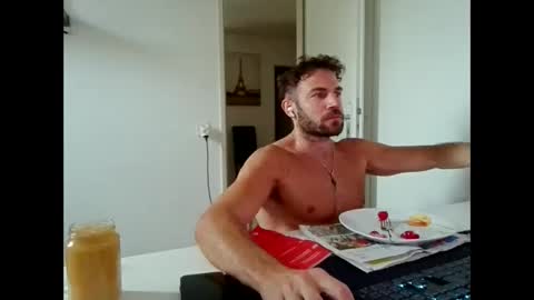alphah_hunk online show from June 8, 2:51 pm