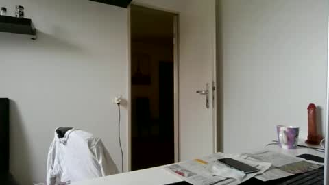 alphah_hunk online show from May 5, 11:12 am