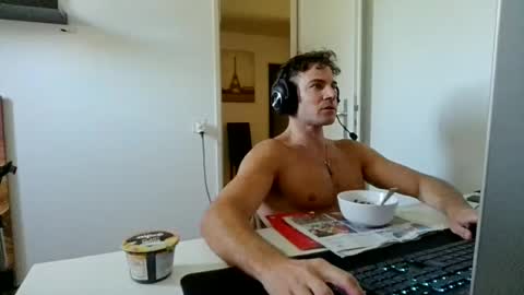 alphah_hunk online show from June 15, 10:29 am