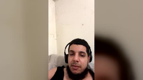 alzoubairalamari55 online show from May 6, 3:29 am