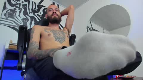 Andrs   -                   online show from May 14, 1:03 am