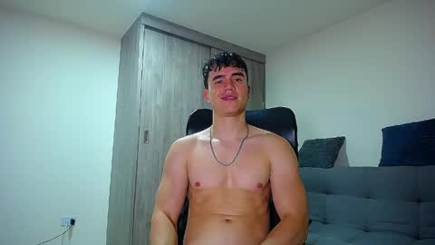 Andre Parker online show from May 7, 1:05 am