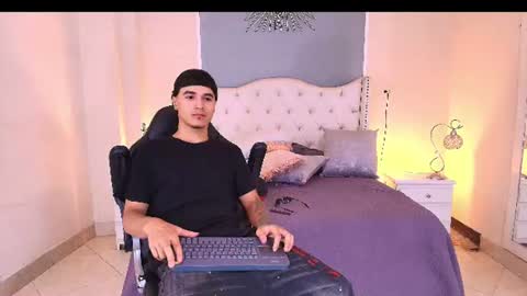 Andreao online show from July 25, 3:09 pm