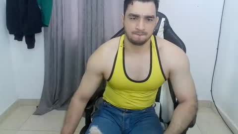 andres180950734 online show from June 5, 1:17 pm