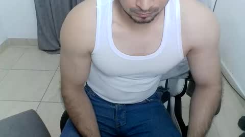 andres180950734 online show from April 30, 11:17 am