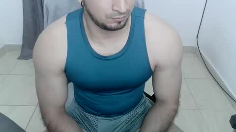 andres180950734 online show from April 28, 2:27 am