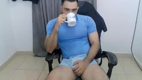 andres180950734 online show from May 18, 11:38 am