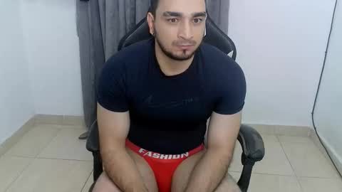 andres180950734 online show from May 7, 11:49 pm