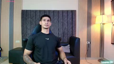 andres_stud online show from July 31, 3:28 am