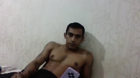 andresfmc1997 online show from August 2, 9:51 am