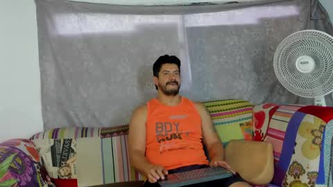 Andres online show from May 19, 9:54 pm