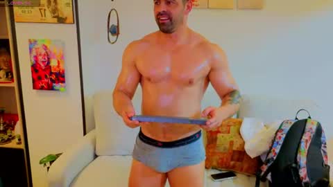 Andrew online show from August 10, 2:17 am