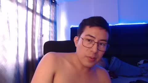 andrewmhilton_ online show from July 20, 9:49 pm