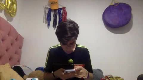 andryt31135 online show from May 22, 2:05 am