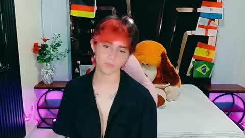 andy_collin5 online show from July 5, 12:23 pm