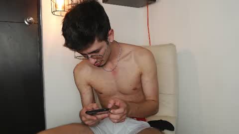 andy_collins__ online show from July 20, 5:02 am