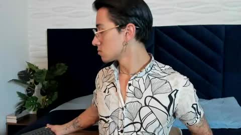 Andy Joy  online show from May 1, 11:35 am