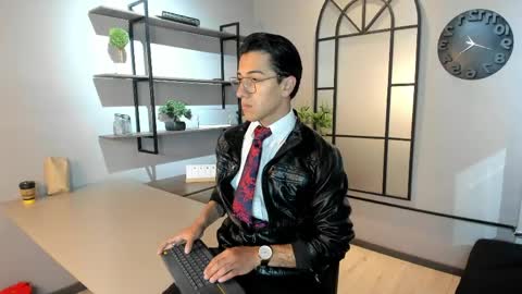 Andy Joy  online show from May 18, 11:49 am