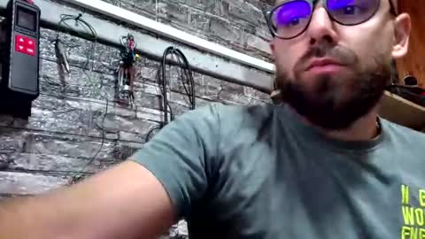 andyshr133 online show from July 9, 5:11 am