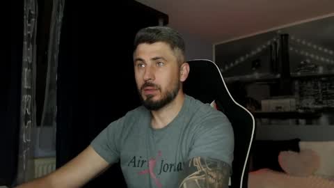 Magic Andy online show from May 16, 1:14 am