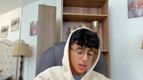andyxibrat online show from May 18, 12:00 pm