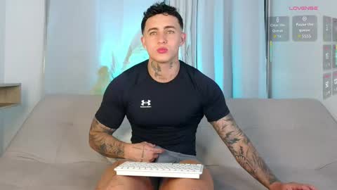 angel_boy01 online show from June 8, 1:39 am