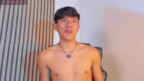 ngel Esteban  online show from April 28, 10:14 pm