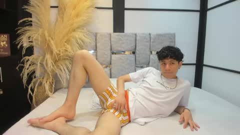 Angel online show from May 11, 1:57 pm