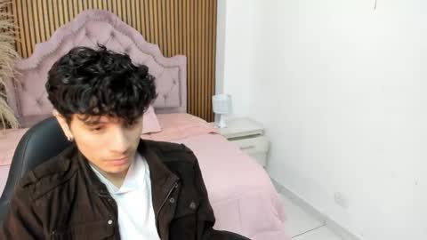 Angel online show from June 8, 3:51 am