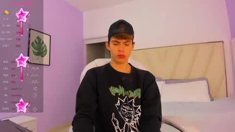 angel_wish_ online show from April 19, 3:06 am