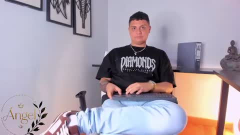 angelblue   online show from July 28, 9:14 pm