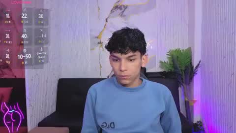 angelic_tay online show from July 31, 11:53 am