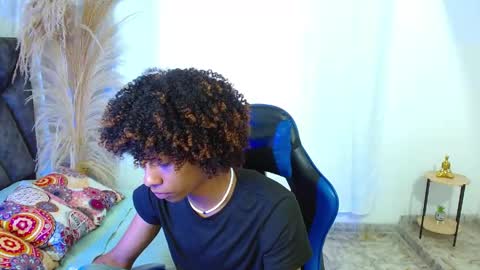 Angel online show from May 23, 9:20 pm
