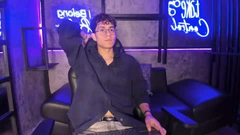 angelobellini online show from April 28, 12:54 pm