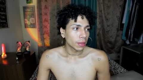 angelwhitte online show from June 15, 6:38 am