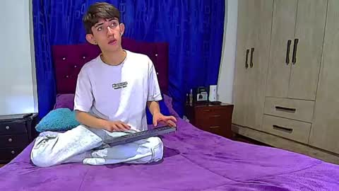 ann_twink online show from June 11, 4:16 pm