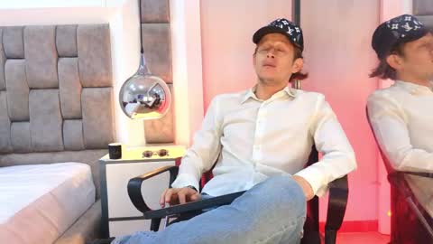 Anthonny online show from June 3, 8:25 pm