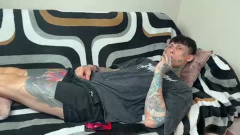 Tom online show from August 8, 9:38 am